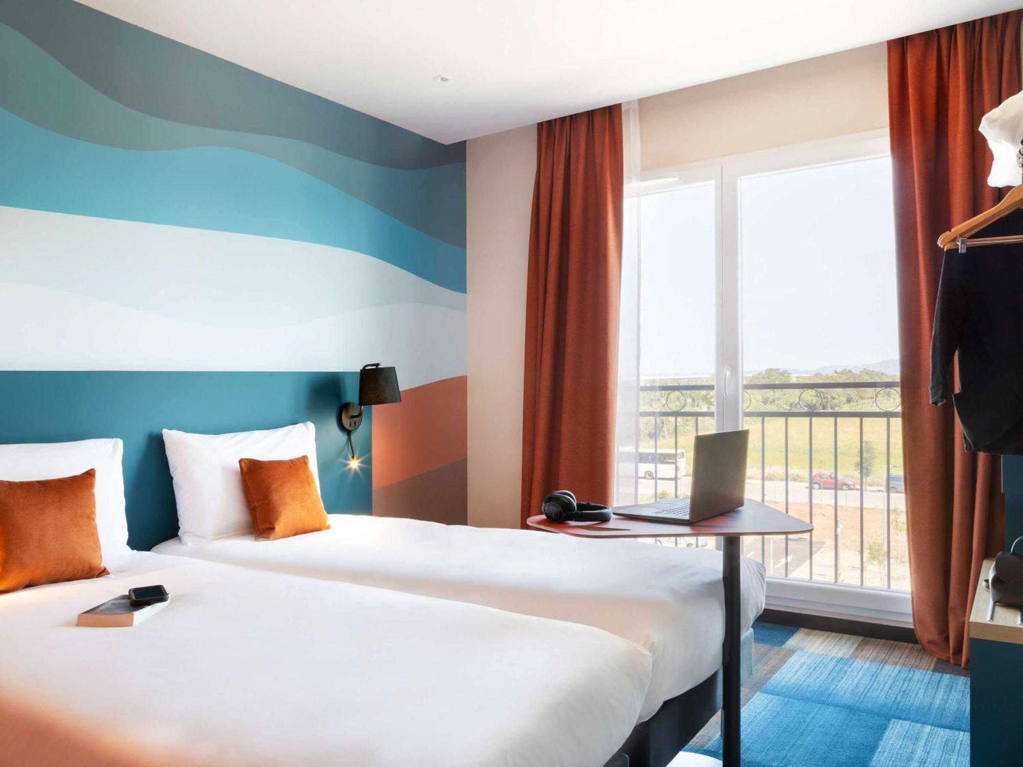 Ibis Styles Miramas Hotel Exterior foto