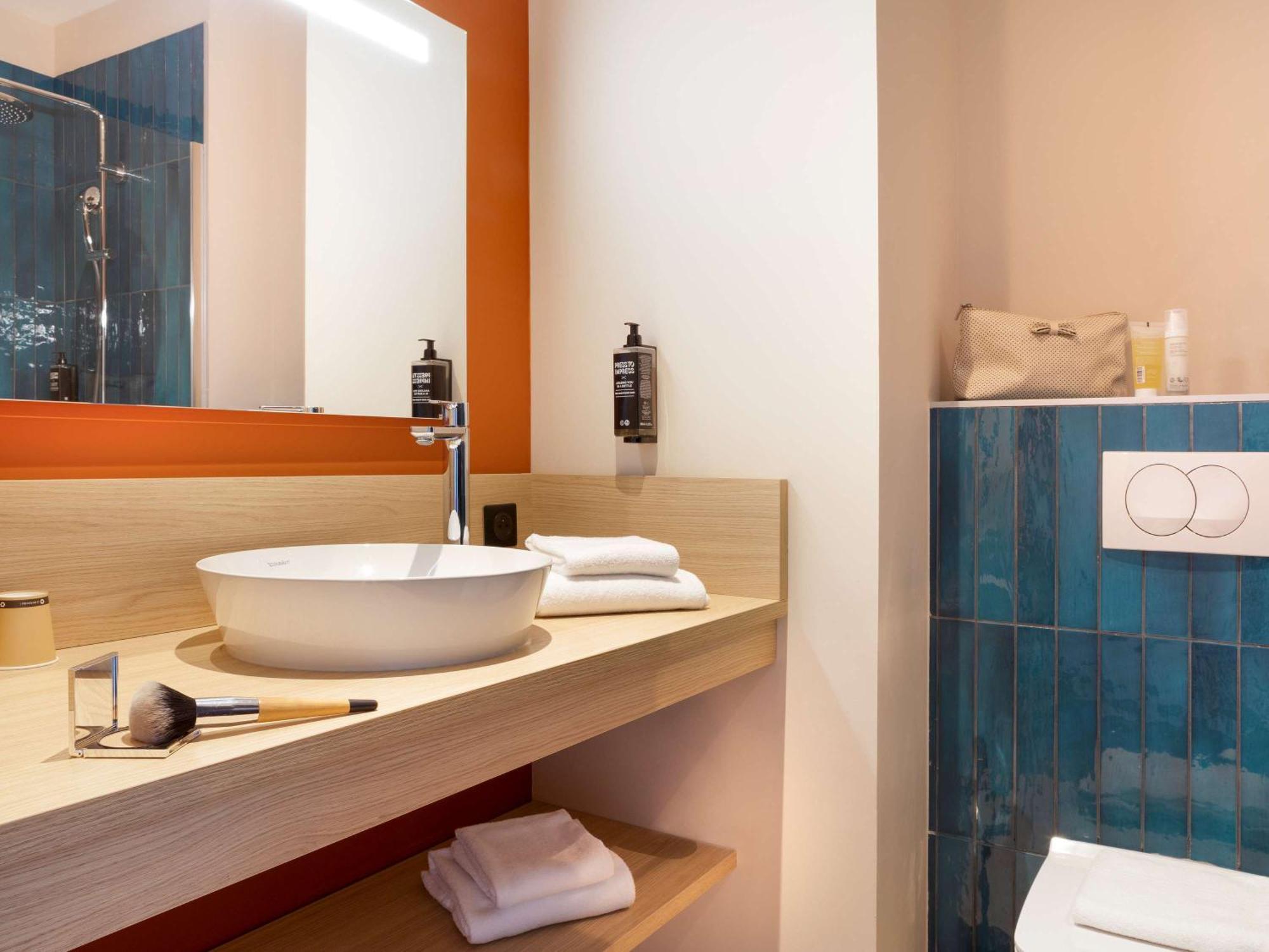 Ibis Styles Miramas Hotel Exterior foto