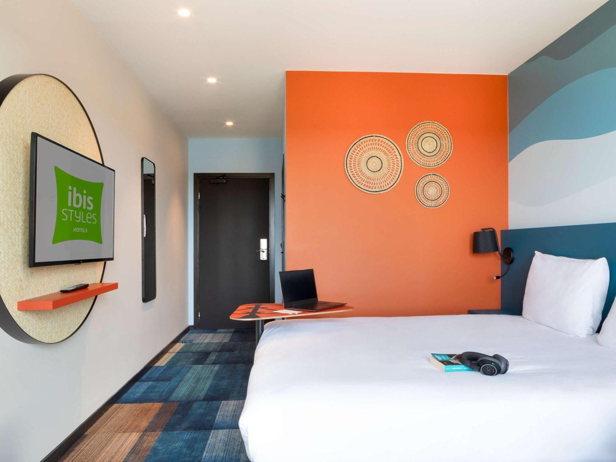 Ibis Styles Miramas Hotel Exterior foto