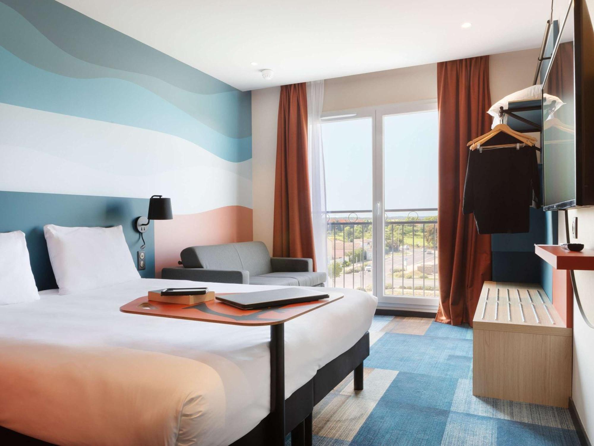 Ibis Styles Miramas Hotel Exterior foto