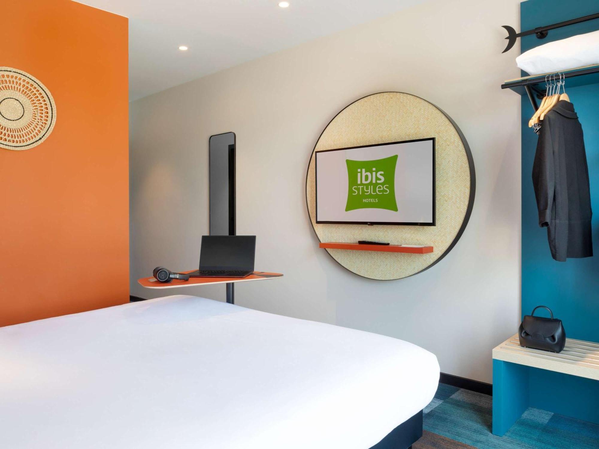 Ibis Styles Miramas Hotel Exterior foto